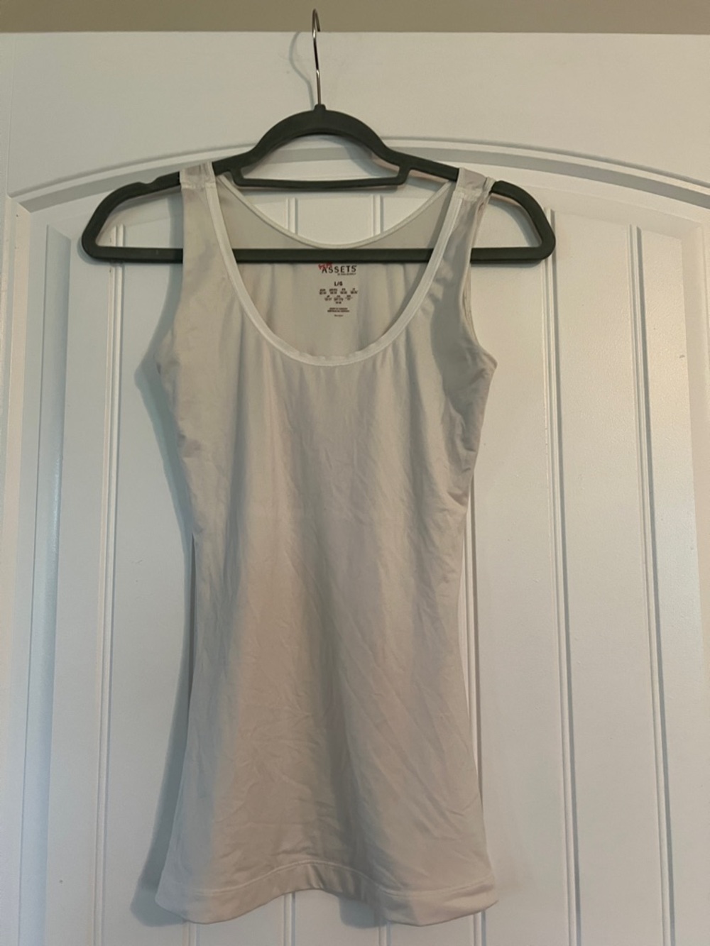 Assets by spanx Tank Top Large